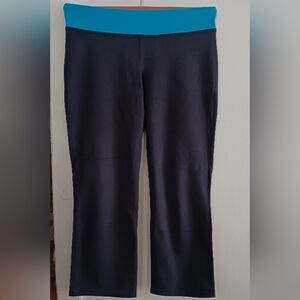 FILA Womans M Blue Black Pullon 3/4L Capri Leggings Elastic Waist Boot Leg